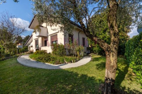 facciata ovest - arcore - villa in vendita - meriggi