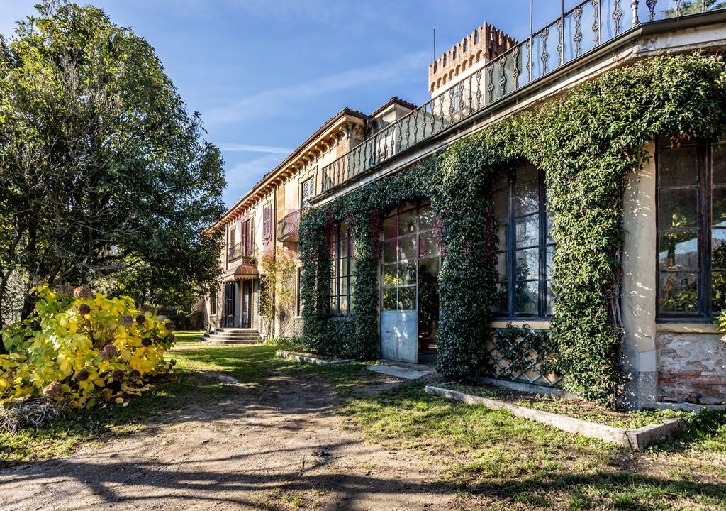 facciata principale e limonaia - villa epoca erba - vendita - meriggi