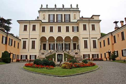 facciata principale - villa gnecchi - verderio - meriggi