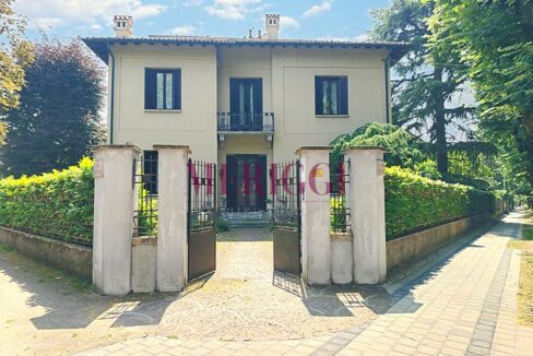 facciata principale - villa vendita - cusano milanino - meriggi