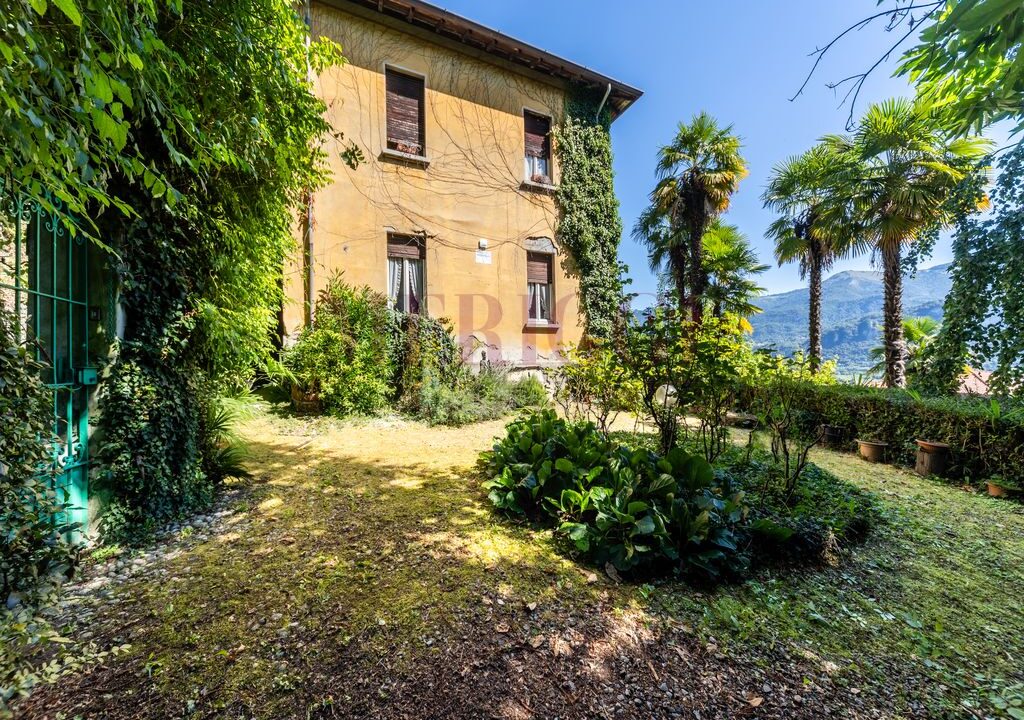facciata - villa airuno - vendita - meriggi