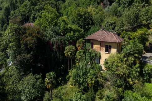 acciata-vista-dal-drone-villa-airuno-vendita-meriggi