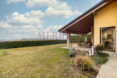 giardino e panorama - villa casatenovo - meriggi