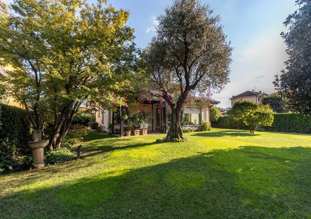 giardino nord - arcore - villa in vendita - meriggi