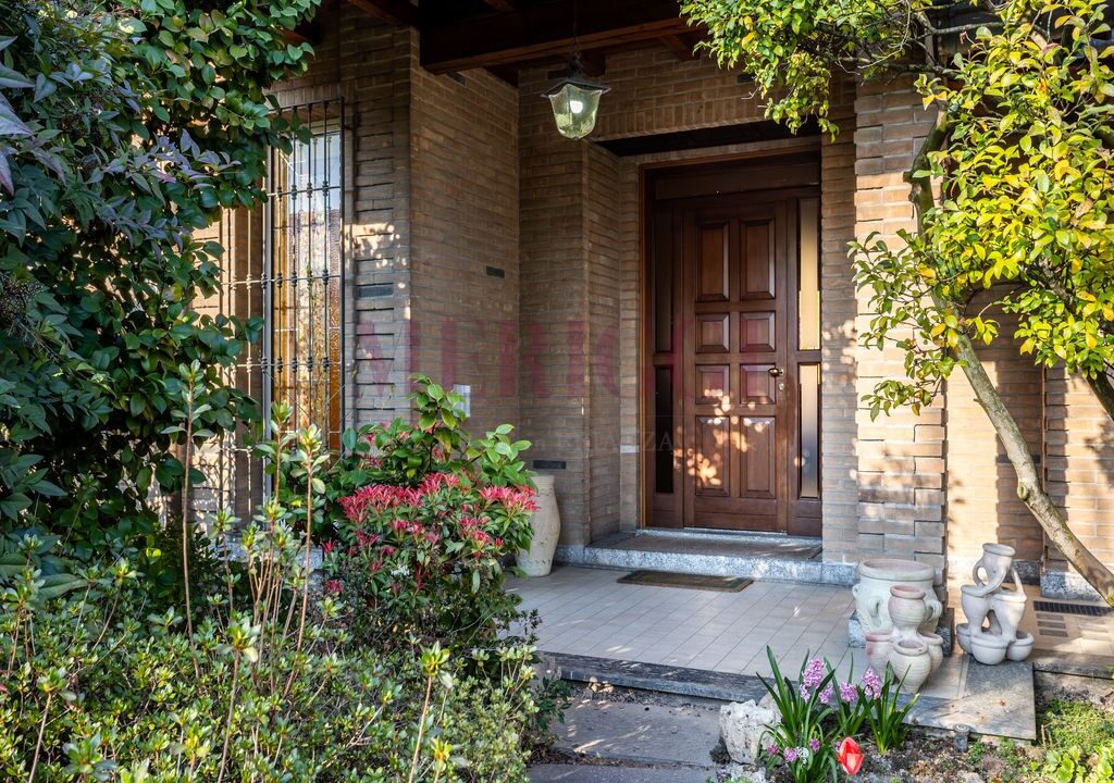 ingresso principale della villa.