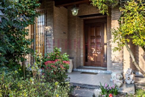 ingresso principale della villa.