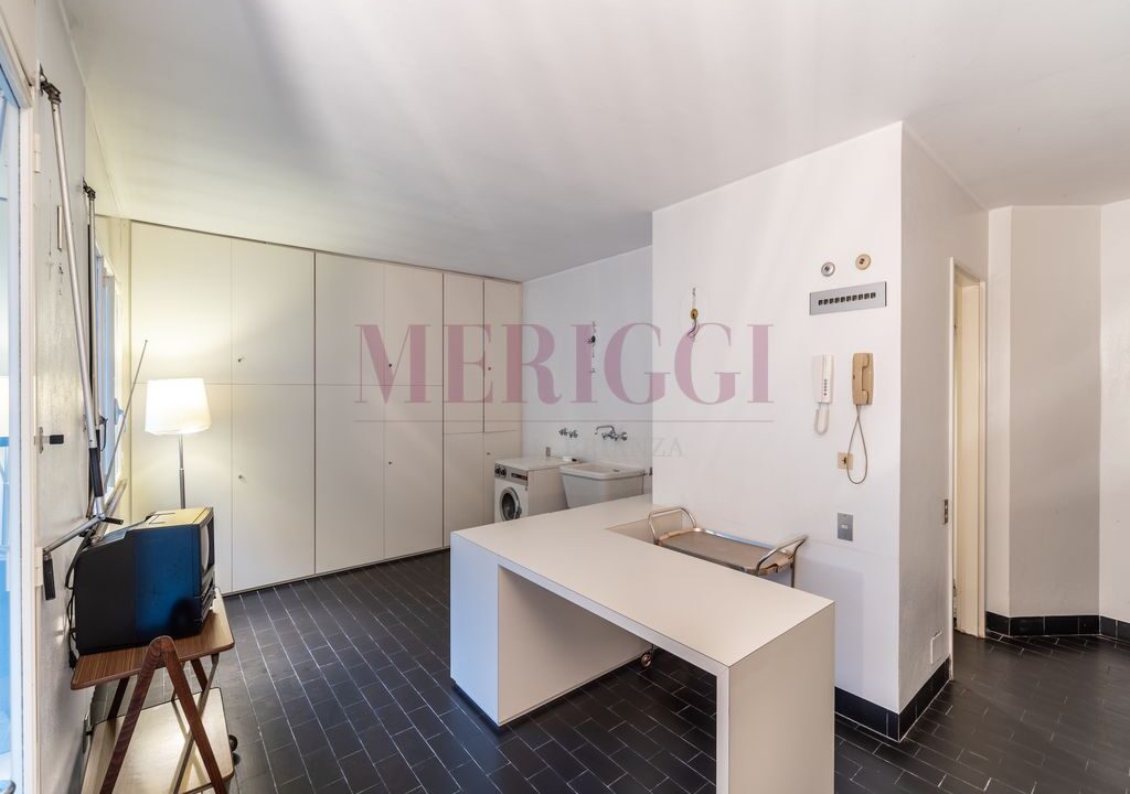 lavanderia - villa alzate brianza - vendita - meriggi