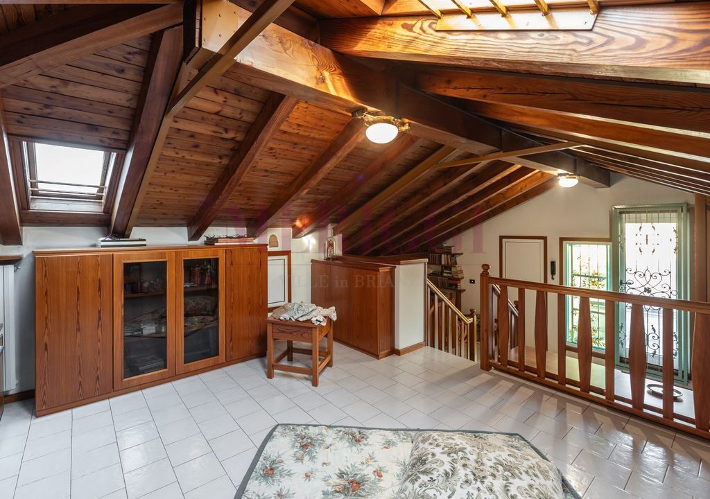 orditura del tetto in mansarda a seregno, villa proposta da meriggi