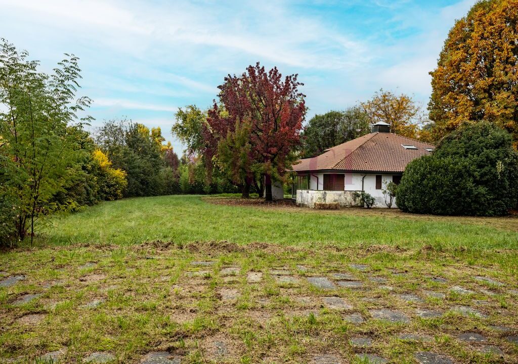 parco e villa - villa alzate brianza - vendita - meriggi