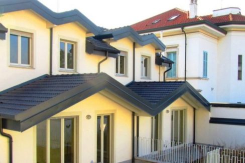 Meriggi - Villa in vendita - Renate