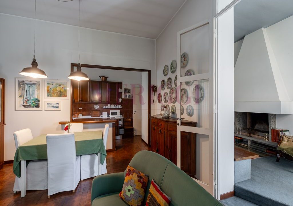 sala da pranzo e vista sul camino - villa vendita - cesano maderno - m