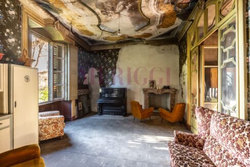 salottino - villa epoca erba - vendita - meriggi