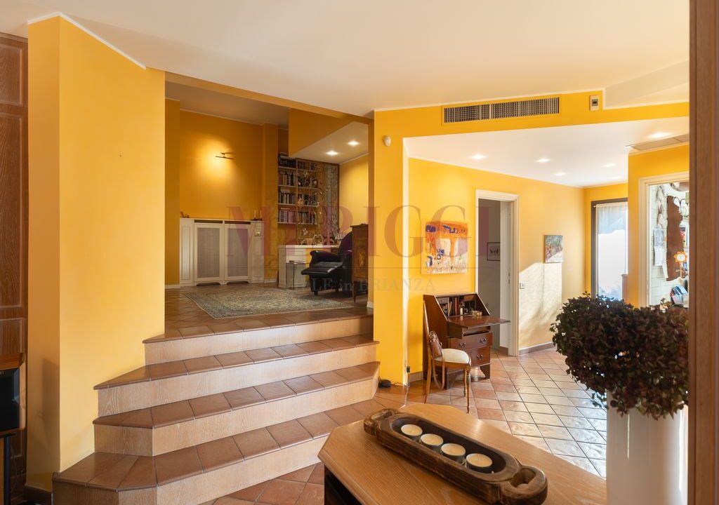 scale zona studio - arcore - villa in vendita - meriggi