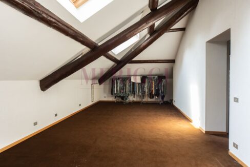 sottotetto - villa Oggiono - vendita - Meriggi