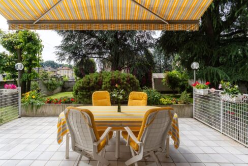 terrazzo e giardino - villa vendita - cesano maderno - meriggi