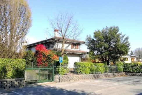Meriggi - Villa in vendita - Besana Brianza