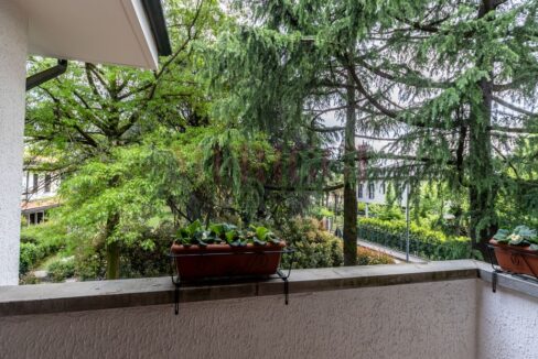 vista dal balcone - villa oreno - vendita - meriggi