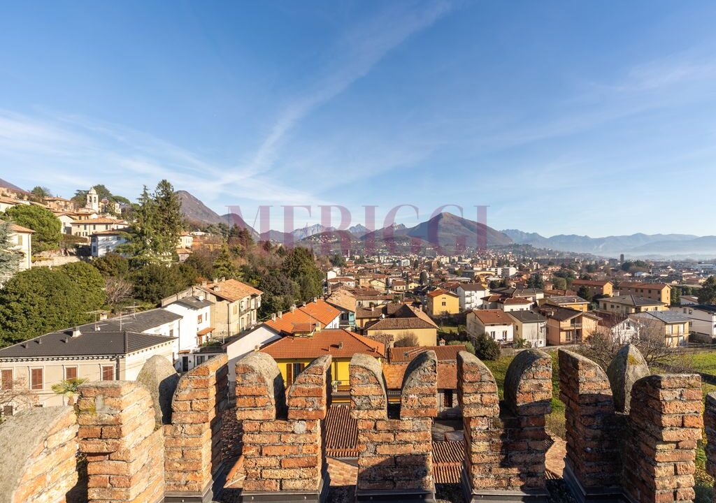 vista est dalla torre - villa epoca erba - vendita - meriggi