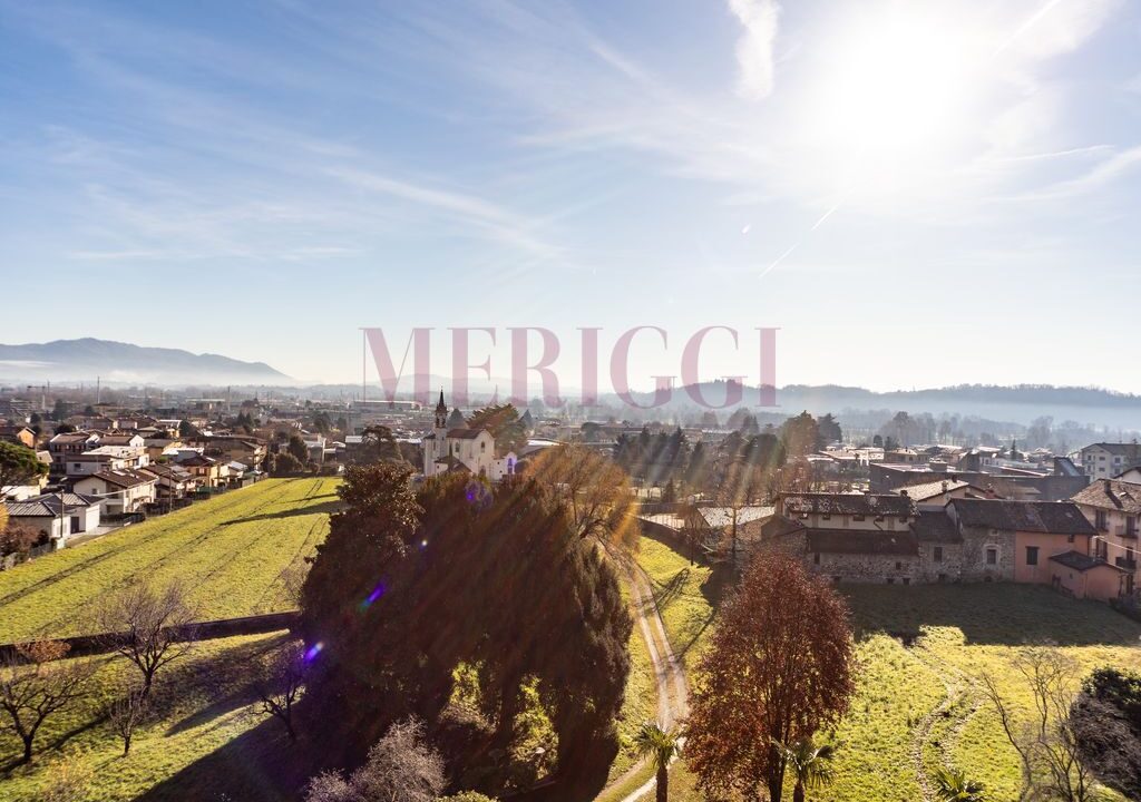 vista sud dalla torre - villa epoca erba - vendita - meriggi